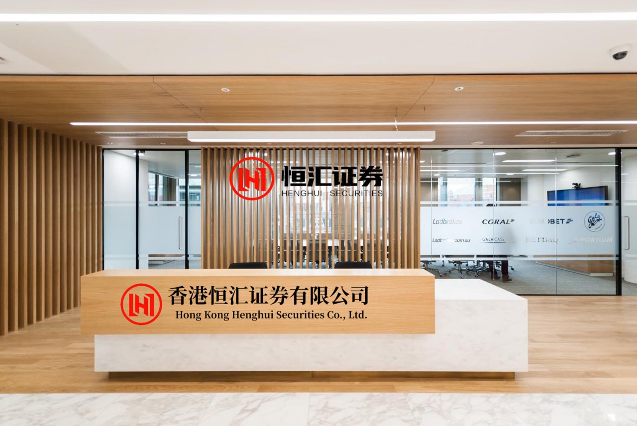 惠仁配资平台 茄子不要再红烧了！一拌一蒸，软嫩不油腻，家人都爱吃
